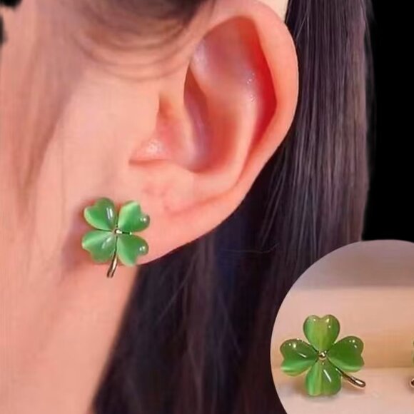 None Jewelry - Four Leaf Clover Stud Earrings Green KC Golden Plated New